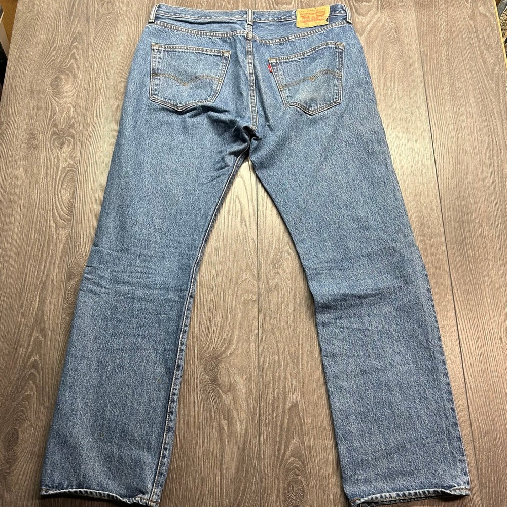 Levis 501 Original Fit Jeans Mens 36x32 Blue Denim Button Fly Straight Leg